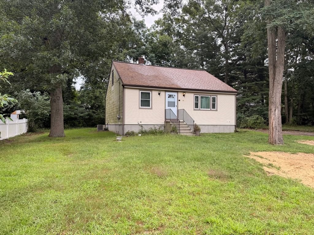 Property at 16 Assonet Blvd, Freetown, MA 02702