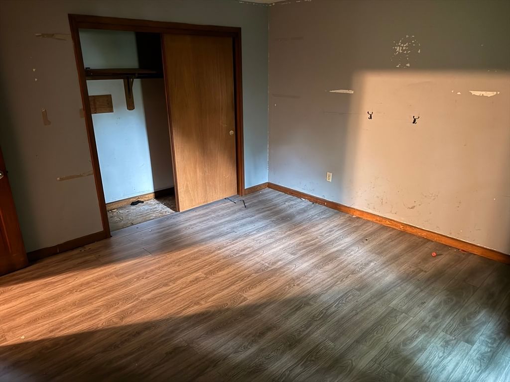 16 Assonet Blvd Freetown — Photo 12 of 23