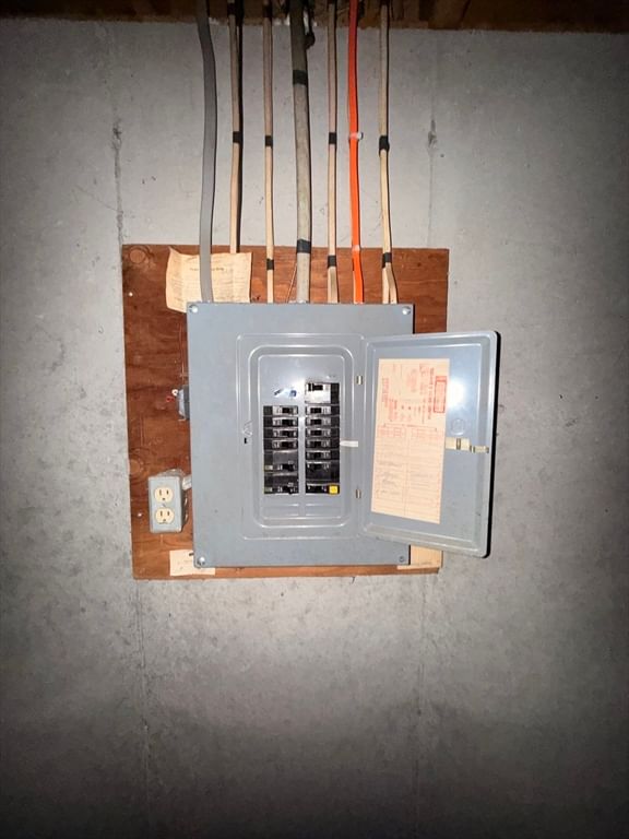 16 Assonet Blvd Freetown — Photo 23 of 23