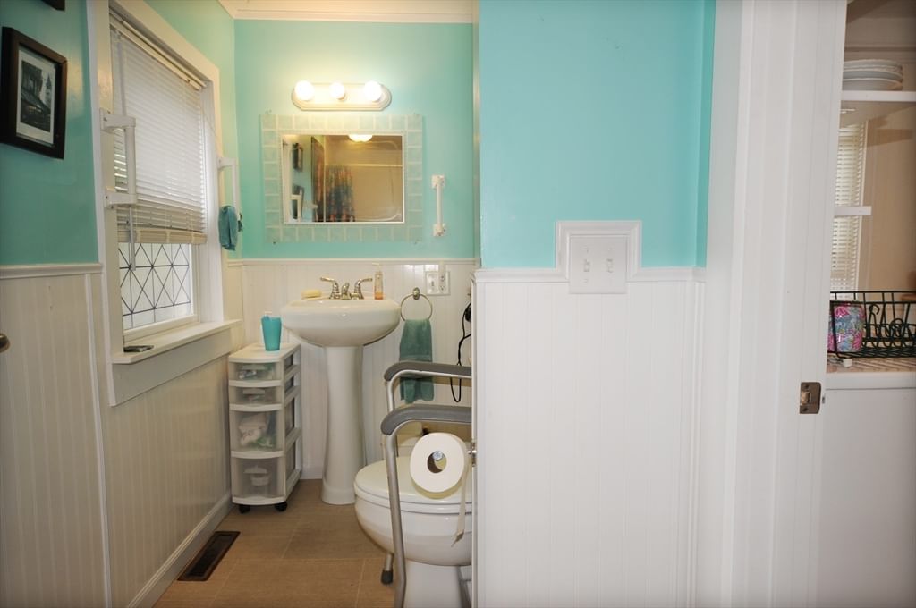 48 Highland Ave Wareham — Photo 20 of 32