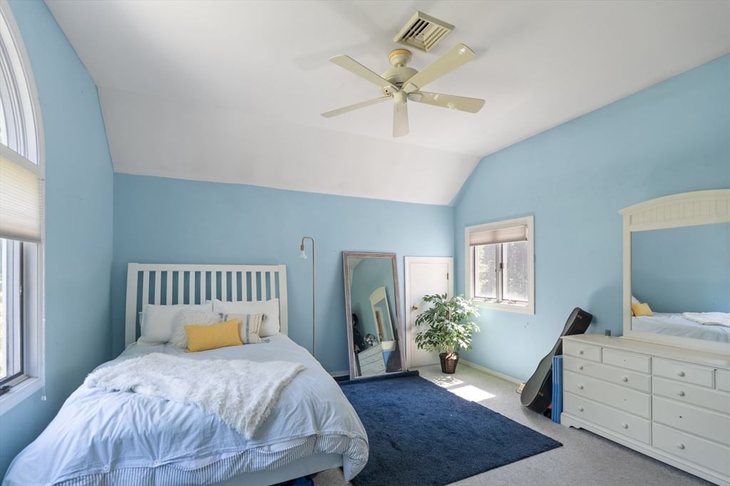 39 Stuart Rd Rochester — Photo 22 of 32