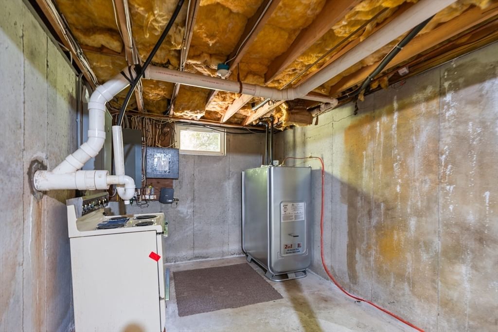 39 Stuart Rd Rochester — Photo 29 of 32