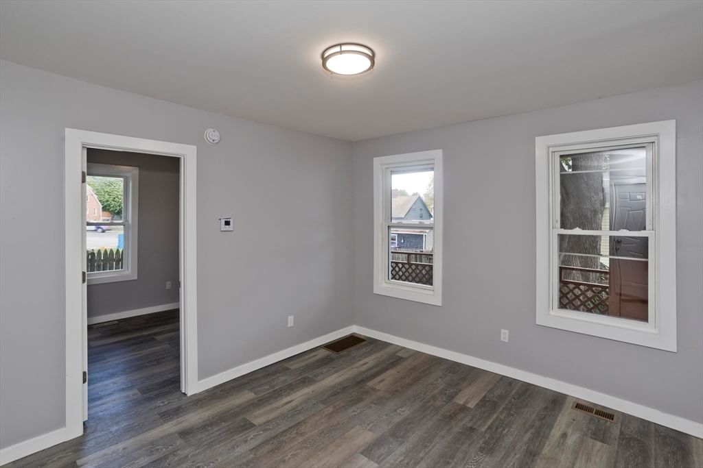 12 School St. Holyoke — Photo 10 of 35