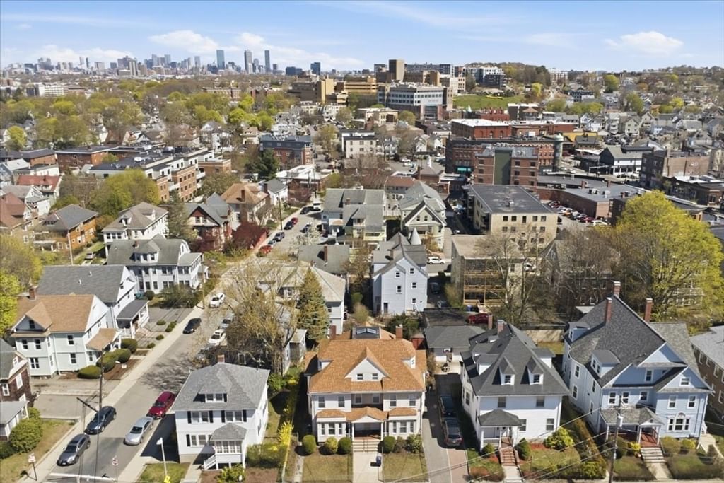 27 Parsons #27 Boston — Photo 20 of 23