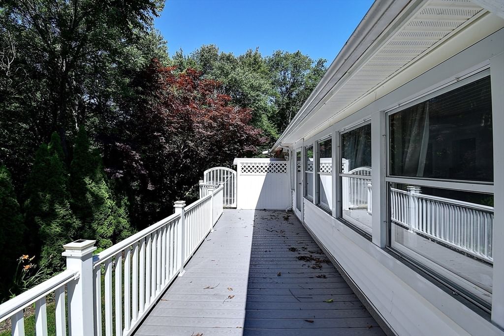 647 Main Street #A Oxford — Photo 4 of 36