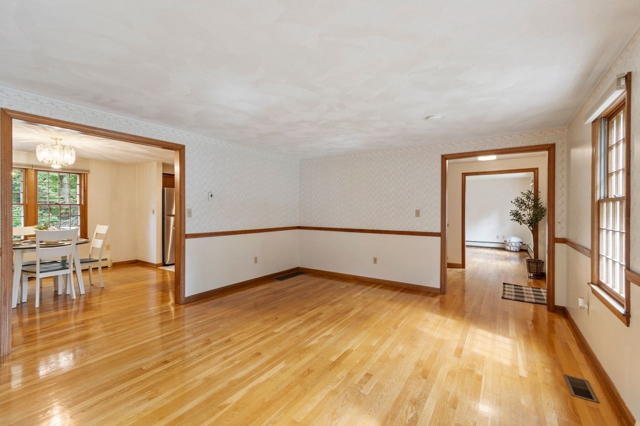 4 Apple Tree Ln Wilmington — Photo 3 of 33