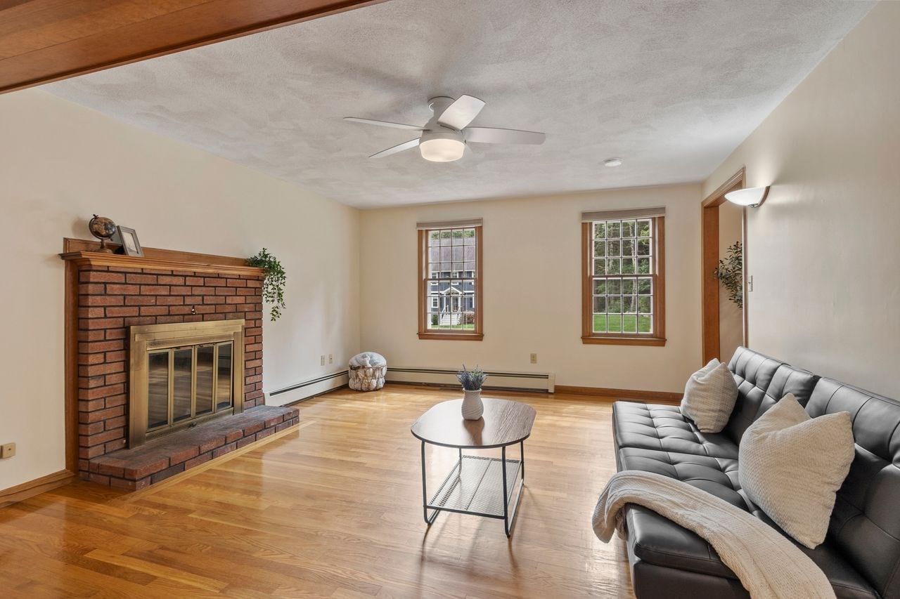 4 Apple Tree Ln Wilmington — Photo 9 of 33