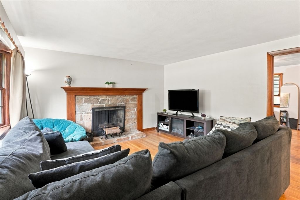 3 Aldrich Avenue Millbury — Photo 9 of 30