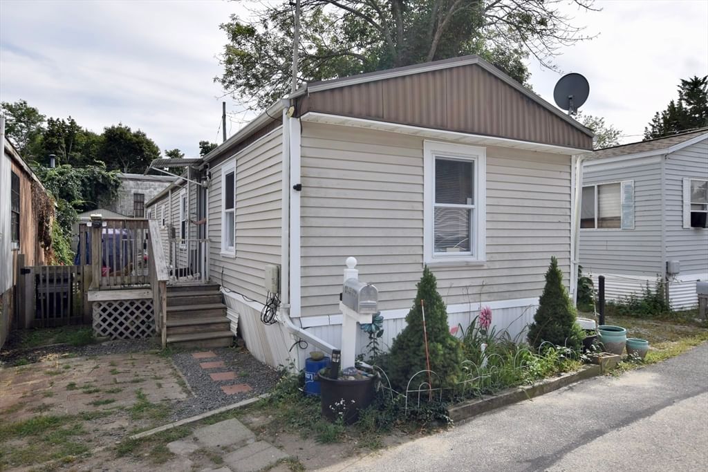 170 Rockland St. #5 Hingham — Photo 21 of 22