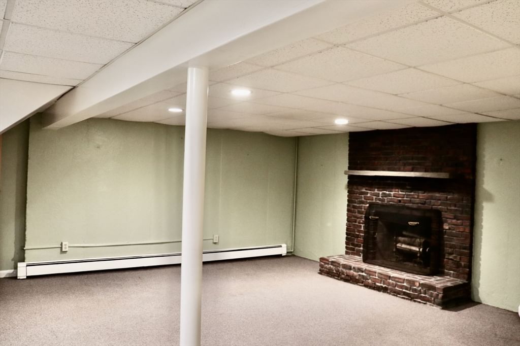 20 Tidd Street Swampscott — Photo 14 of 42