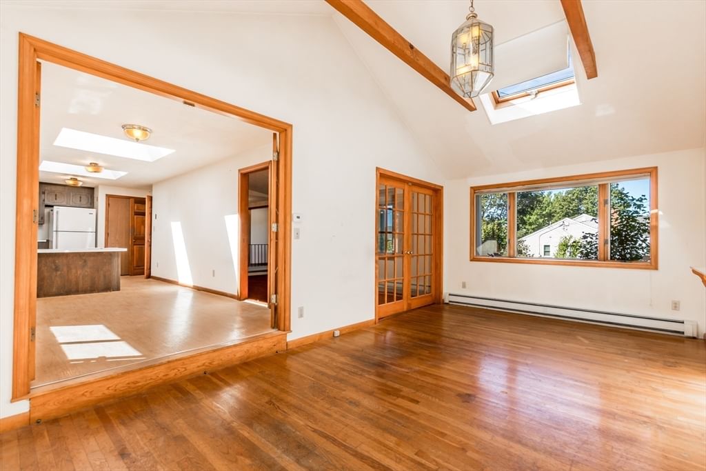 8 Laura Ln Bourne — Photo 12 of 41