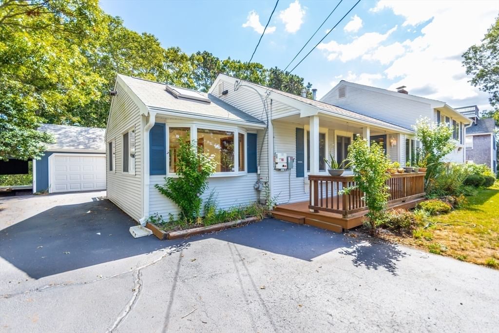 8 Laura Ln Bourne — Photo 33 of 41