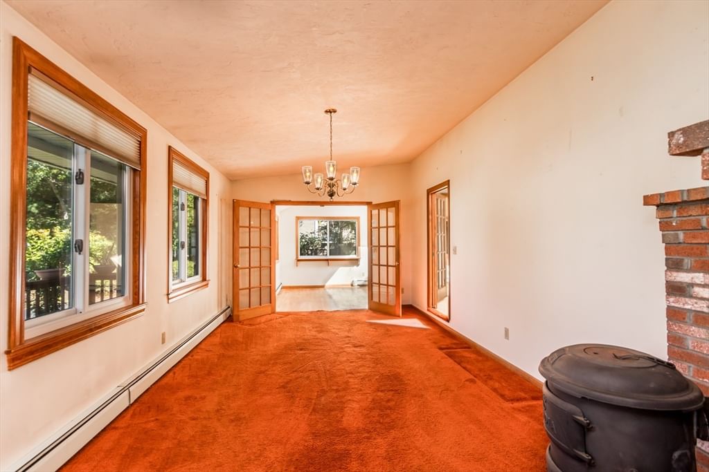 8 Laura Ln Bourne — Photo 8 of 41