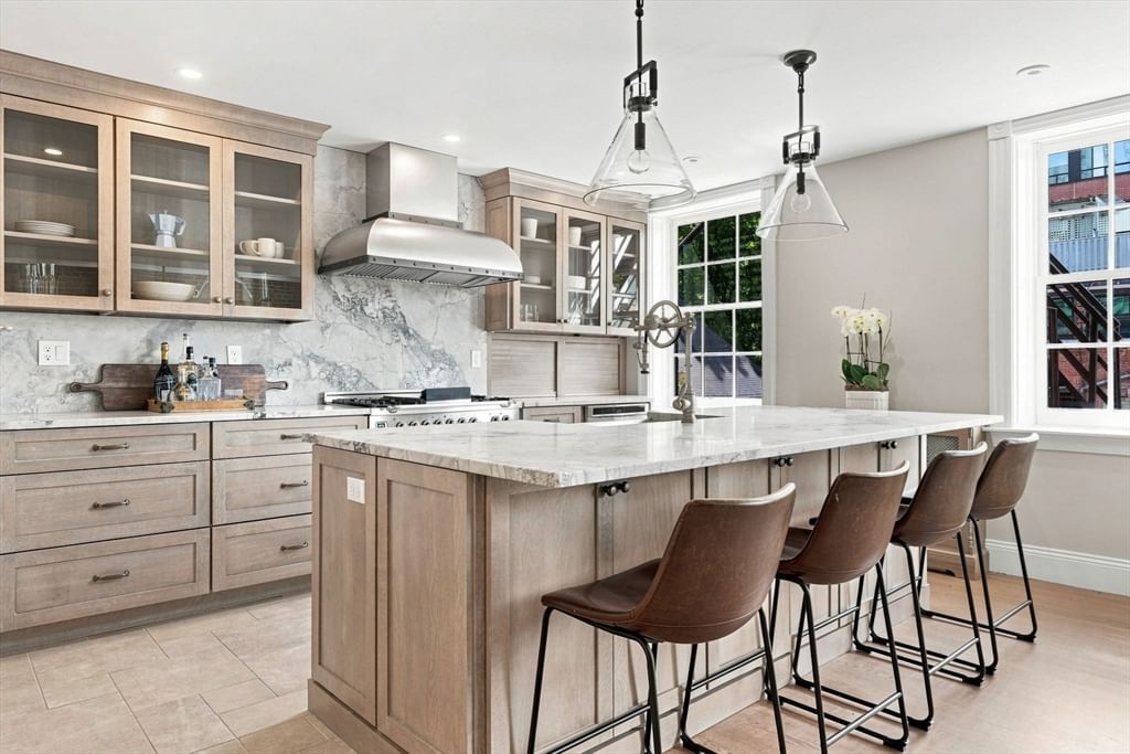 31 Bowdoin St #4 Boston — Photo 10 of 30