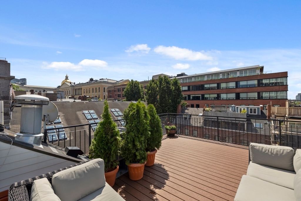 31 Bowdoin St #4 Boston — Photo 27 of 30