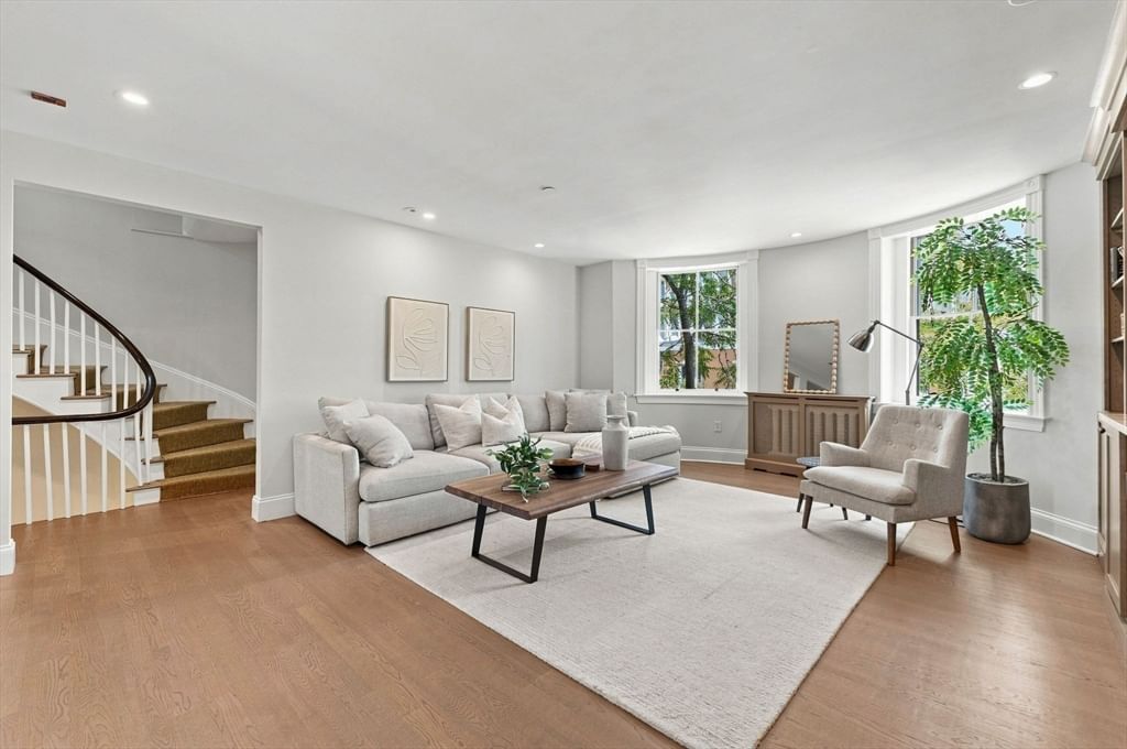 31 Bowdoin St #4 Boston — Photo 3 of 30
