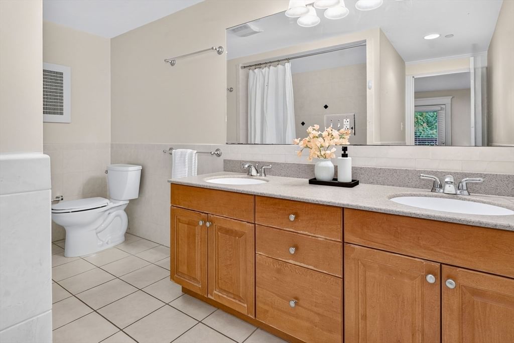 161 E Cottage #2 Boston — Photo 25 of 29