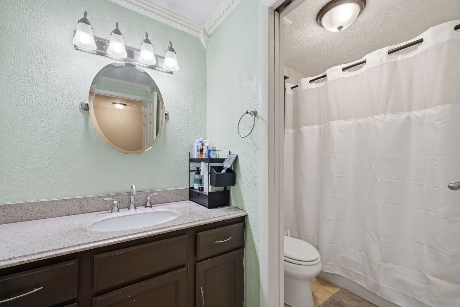 142 Autumn St #G Agawam — Photo 16 of 25