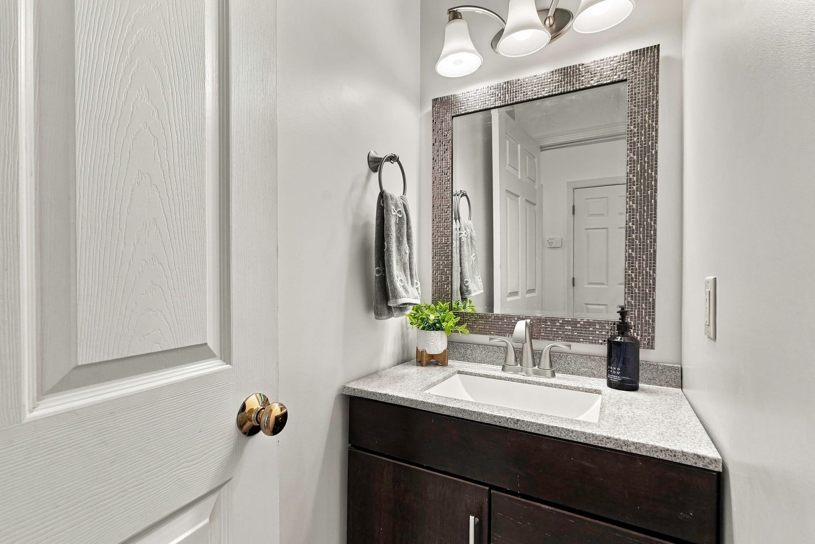 6 Tern Dr #6 Shrewsbury — Photo 6 of 42
