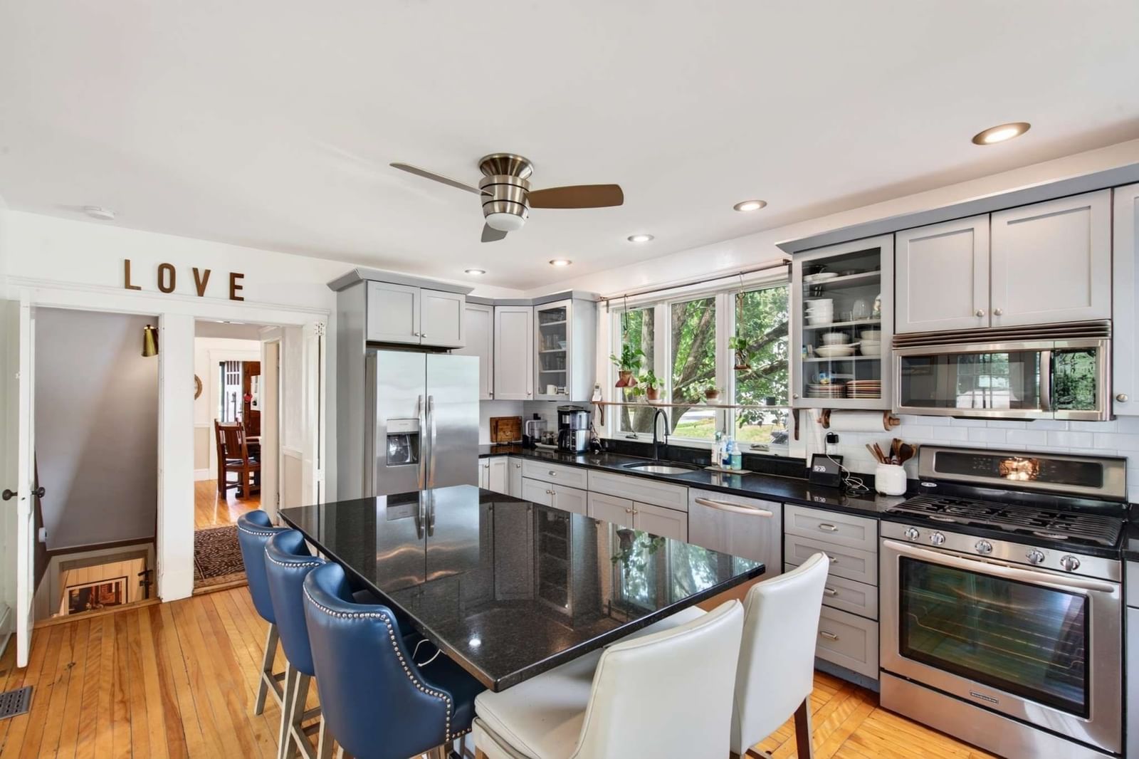 362 Mount Vernon St Dedham — Photo 14 of 40
