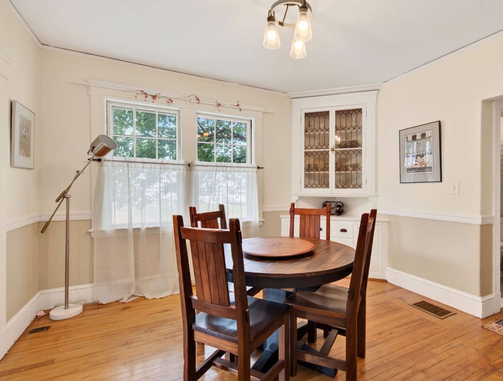 362 Mount Vernon St Dedham — Photo 8 of 40