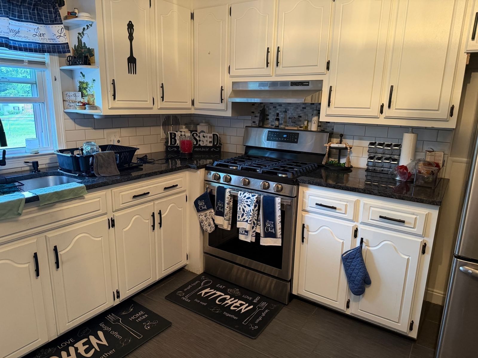 727 Newbury St Springfield — Photo 6 of 11