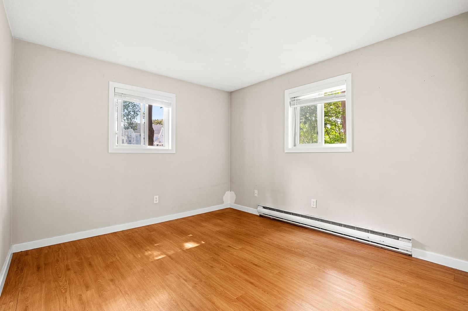16 Cleveland Place #8 Gloucester — Photo 6 of 12