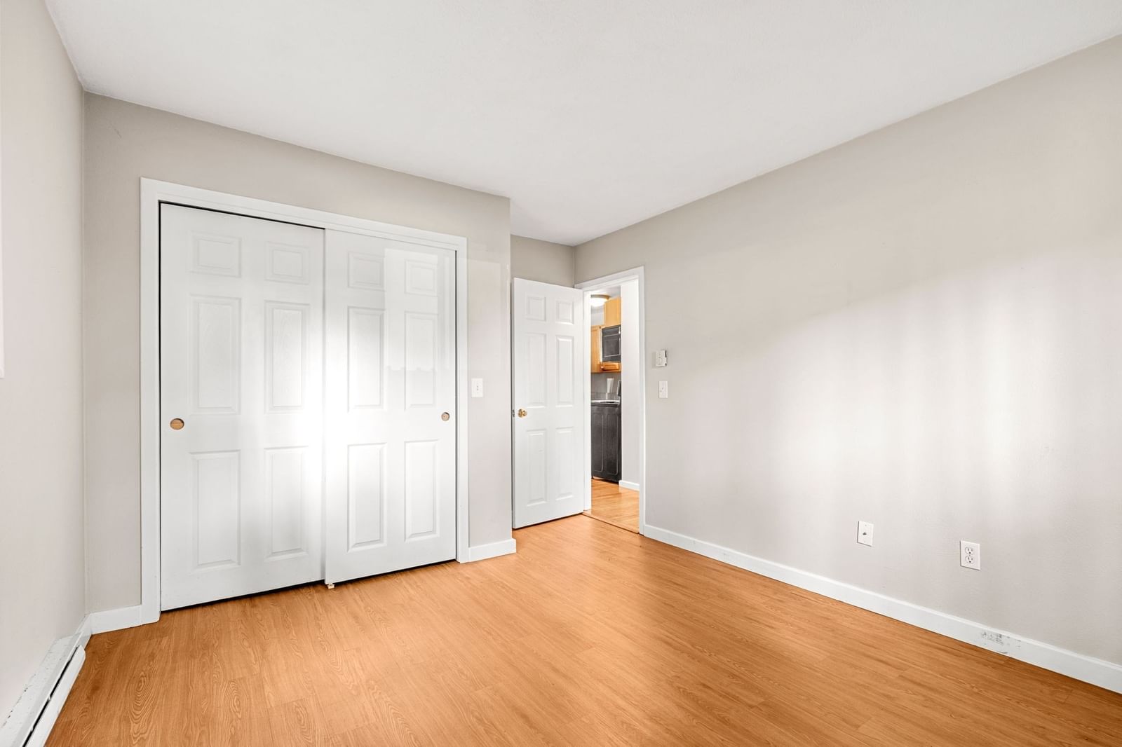 16 Cleveland Place #8 Gloucester — Photo 7 of 12