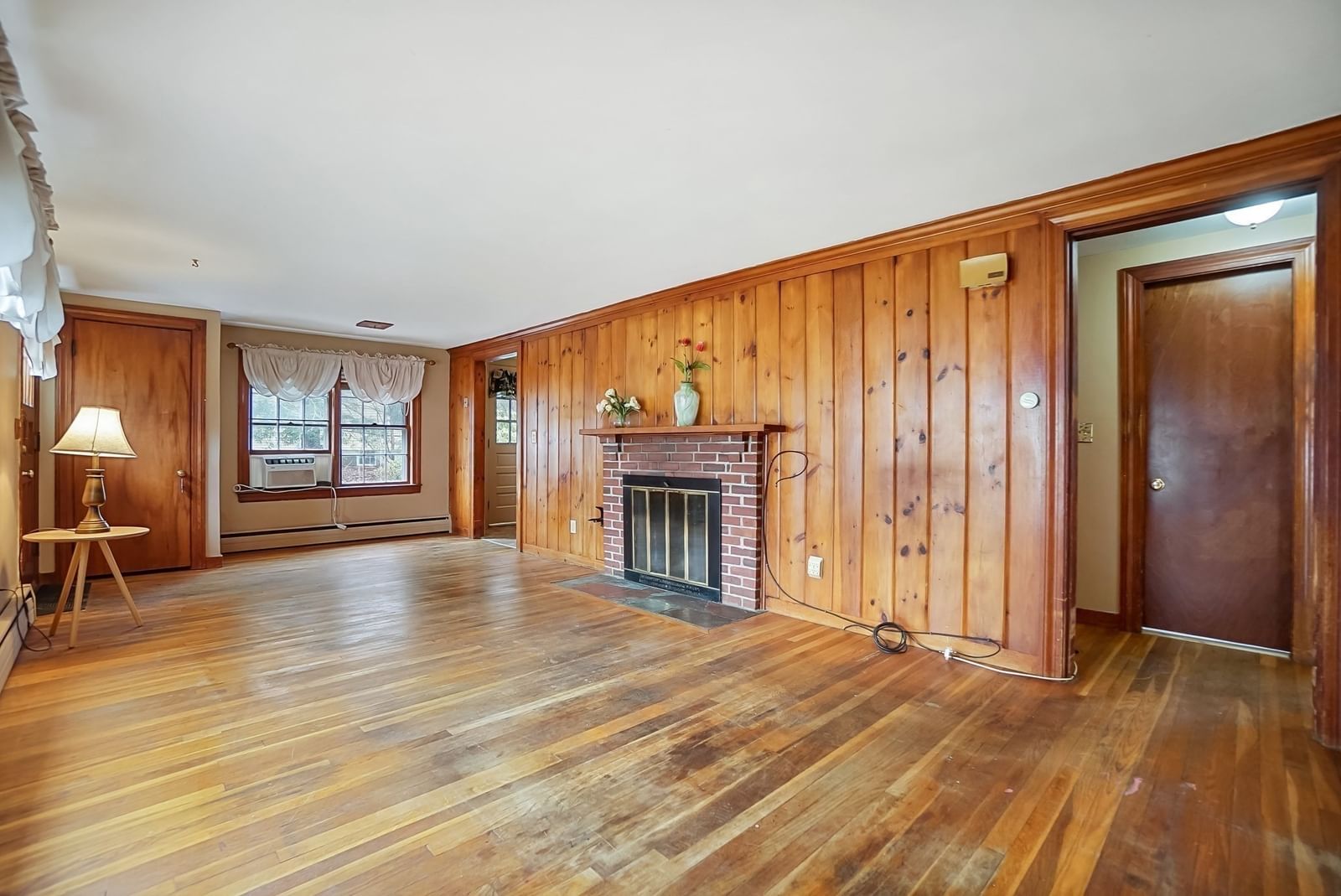30 Woodland Rd Ashland — Photo 4 of 23