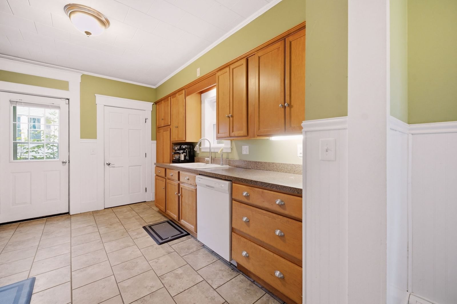 209 Green St Gardner — Photo 16 of 42
