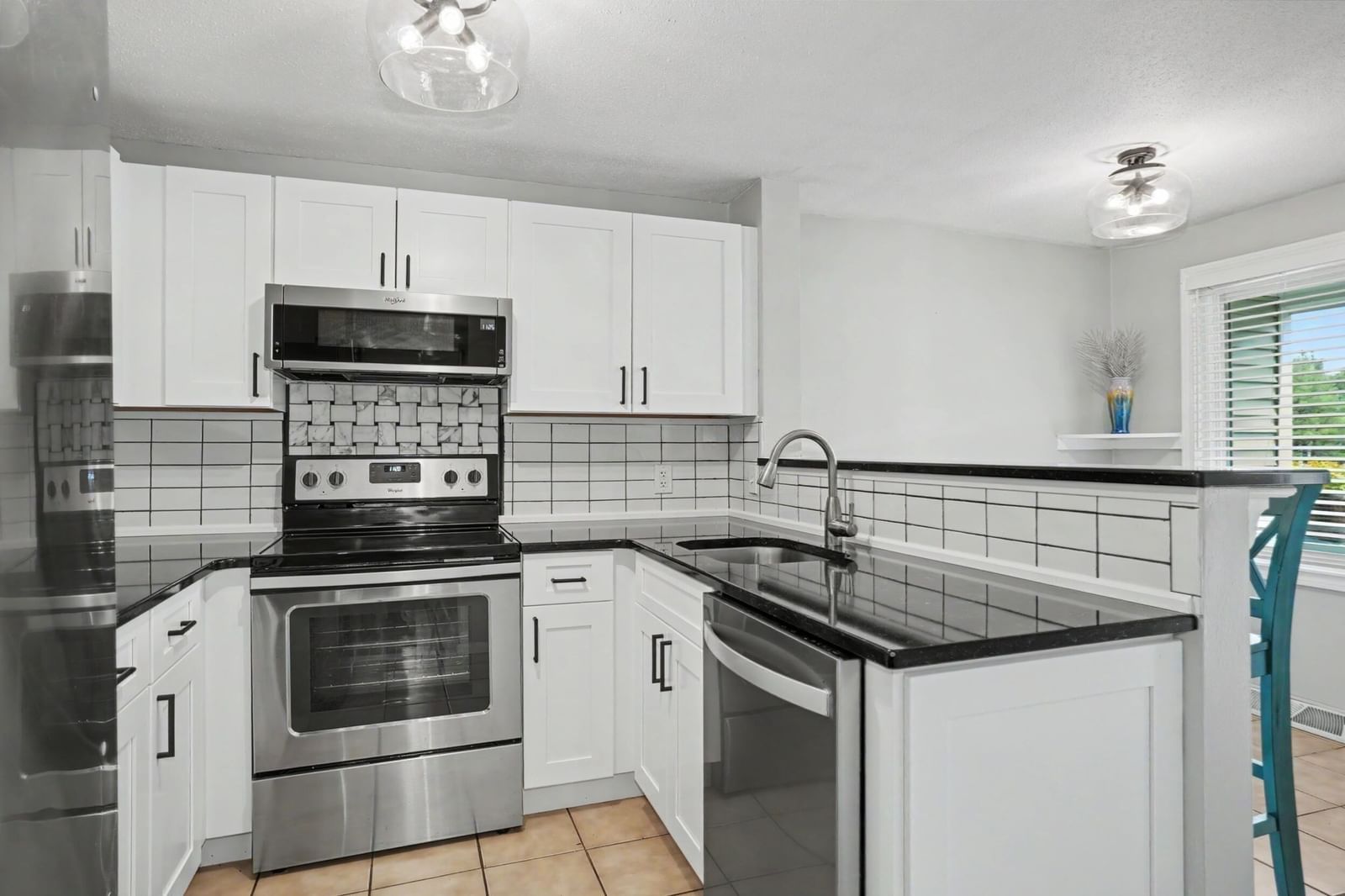 71 Stone Ridge Rd #71 Franklin — Photo 7 of 24