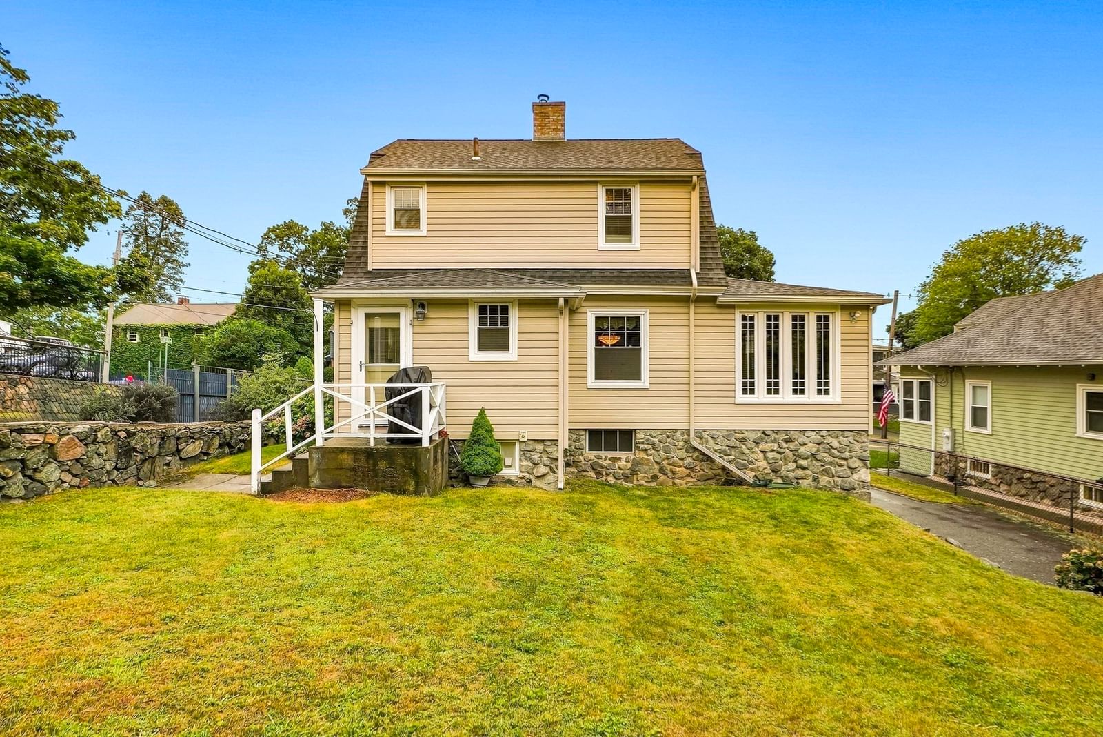 46 Prentice St Waltham — Photo 37 of 40