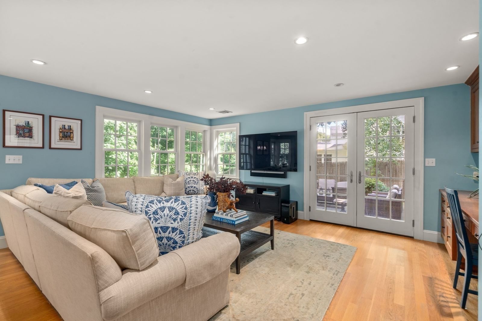 104 Fairbanks Avenue Wellesley — Photo 17 of 42
