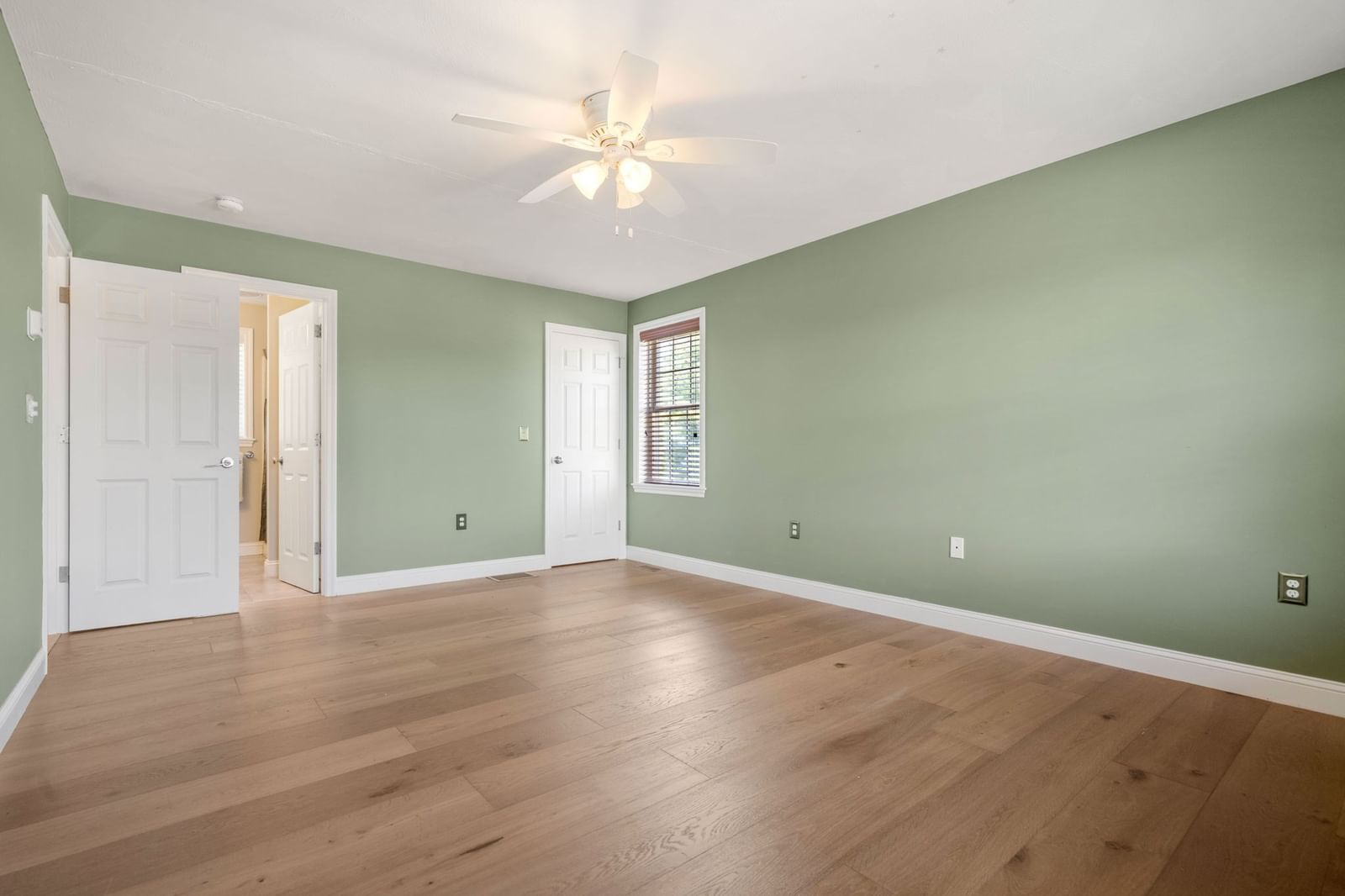 11 Duquette Dr Haverhill — Photo 13 of 27