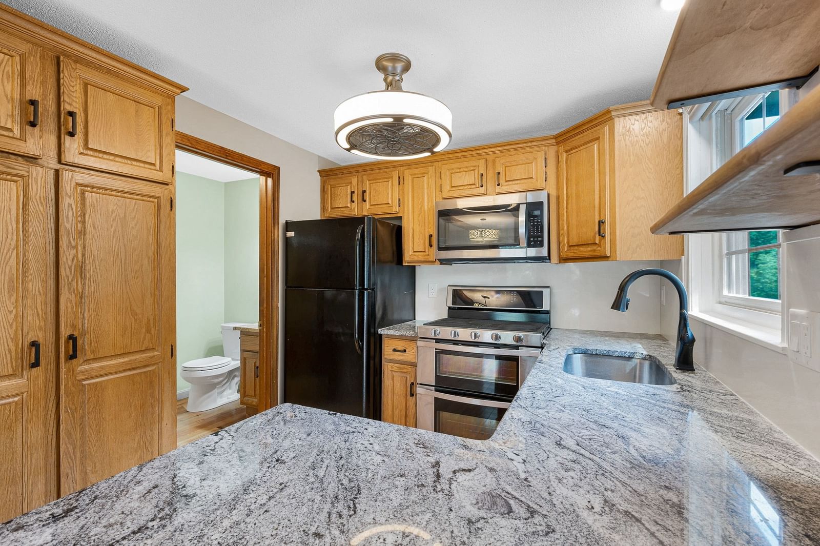 34 Scotty Hollow Dr #E Chelmsford — Photo 14 of 37