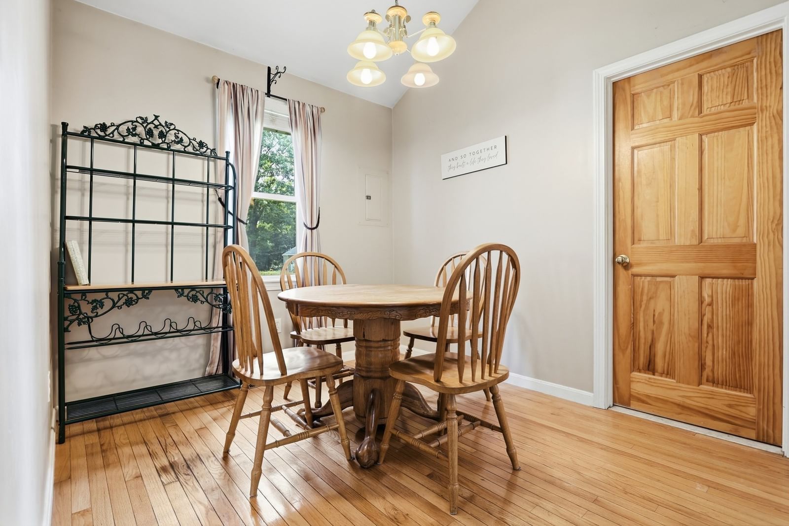 6 Oak Road Littleton — Photo 12 of 29