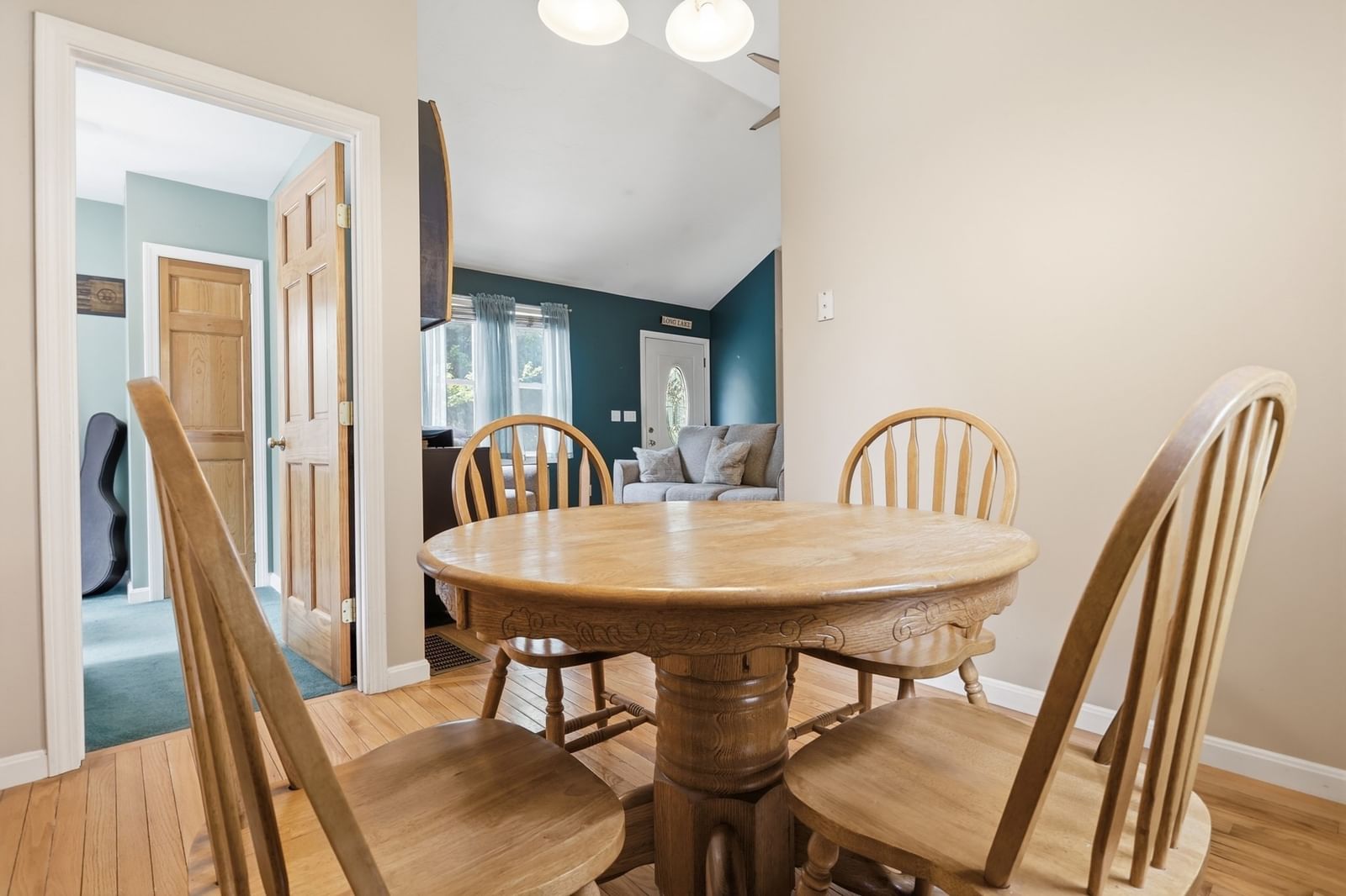 6 Oak Road Littleton — Photo 13 of 29