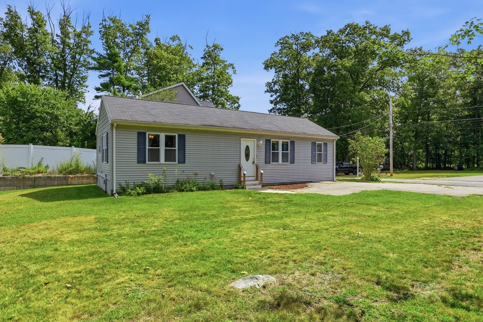 6 Oak Road Littleton — Photo 28 of 29