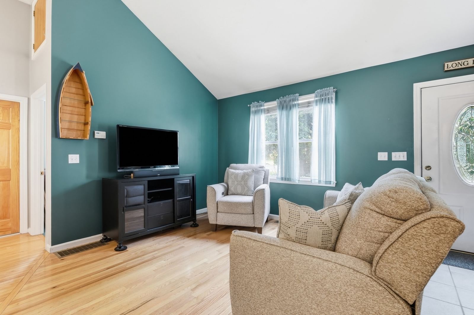 6 Oak Road Littleton — Photo 8 of 29