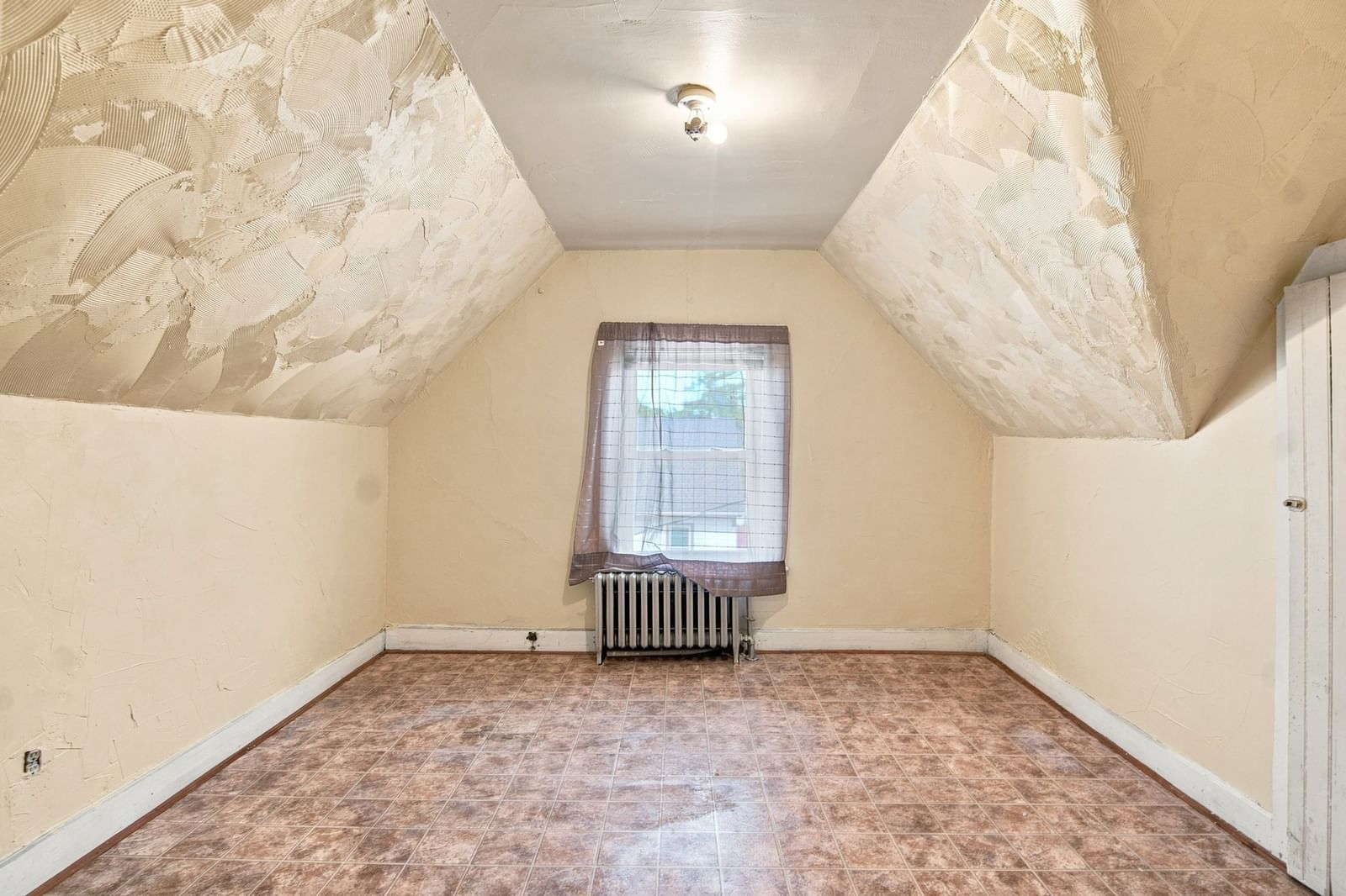 75 Woodrow Avenue Boston — Photo 16 of 37