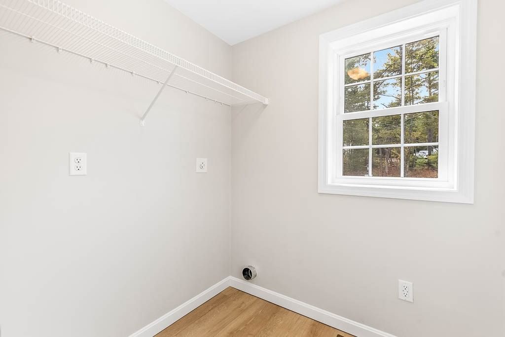 3 Ladybug Ln Plymouth — Photo 3 of 21