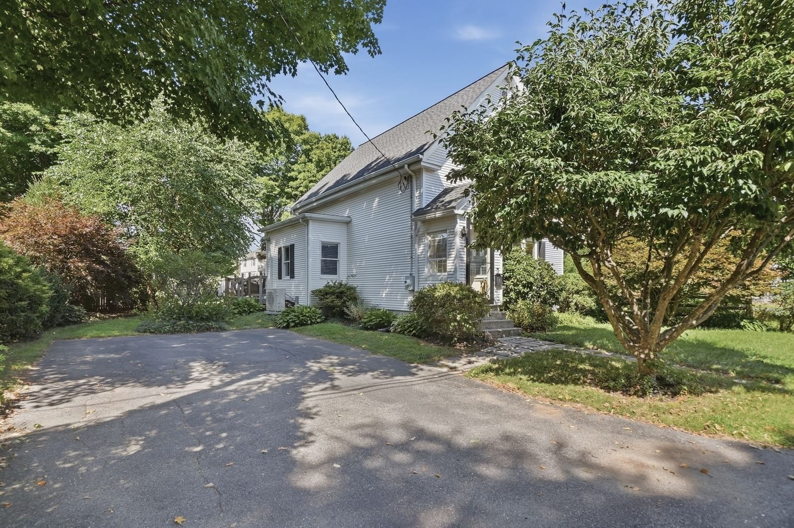 19 Forest Avenue Natick — Photo 3 of 26