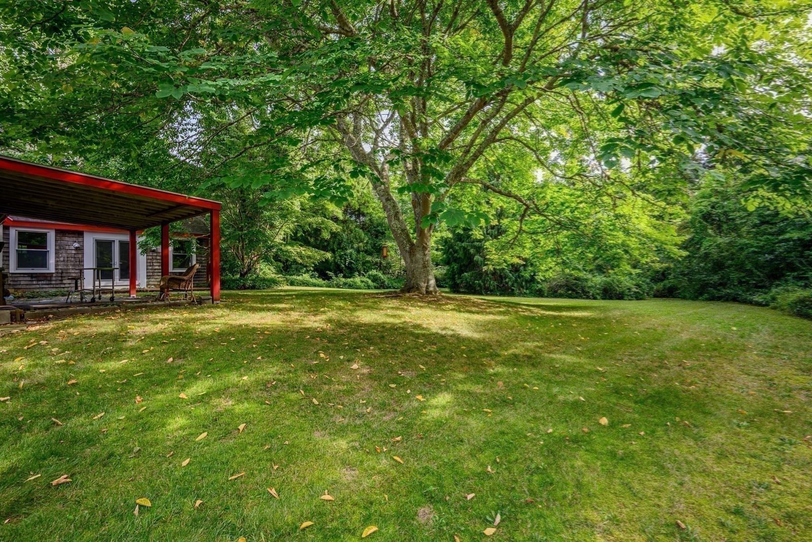 204 Waquoit Hwy Falmouth — Photo 22 of 34