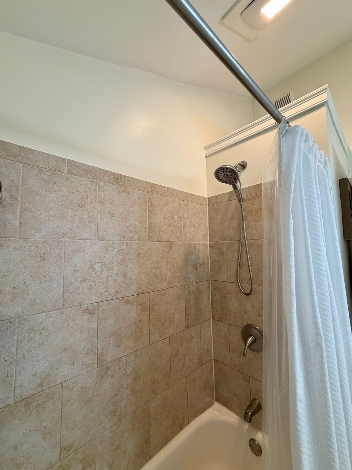 75 Longwood Dr Chicopee — Photo 23 of 32