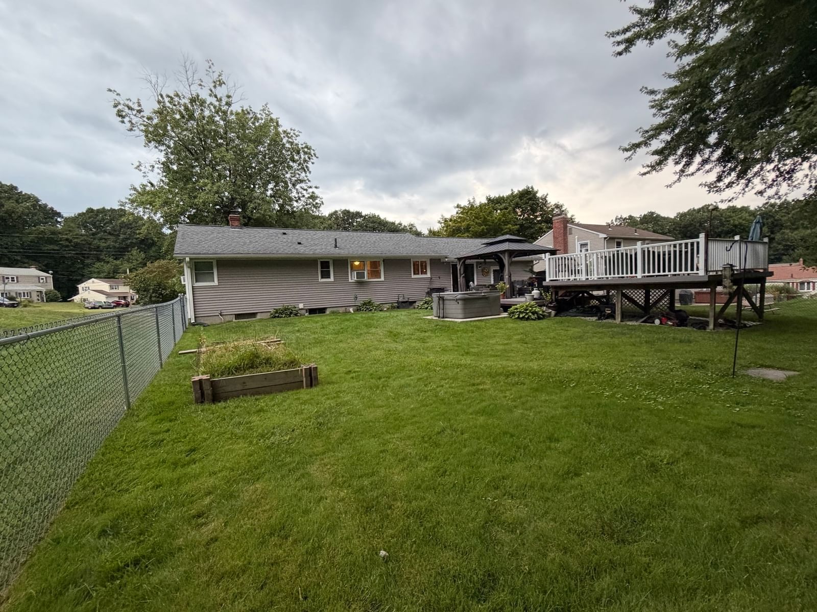 75 Longwood Dr Chicopee — Photo 32 of 32