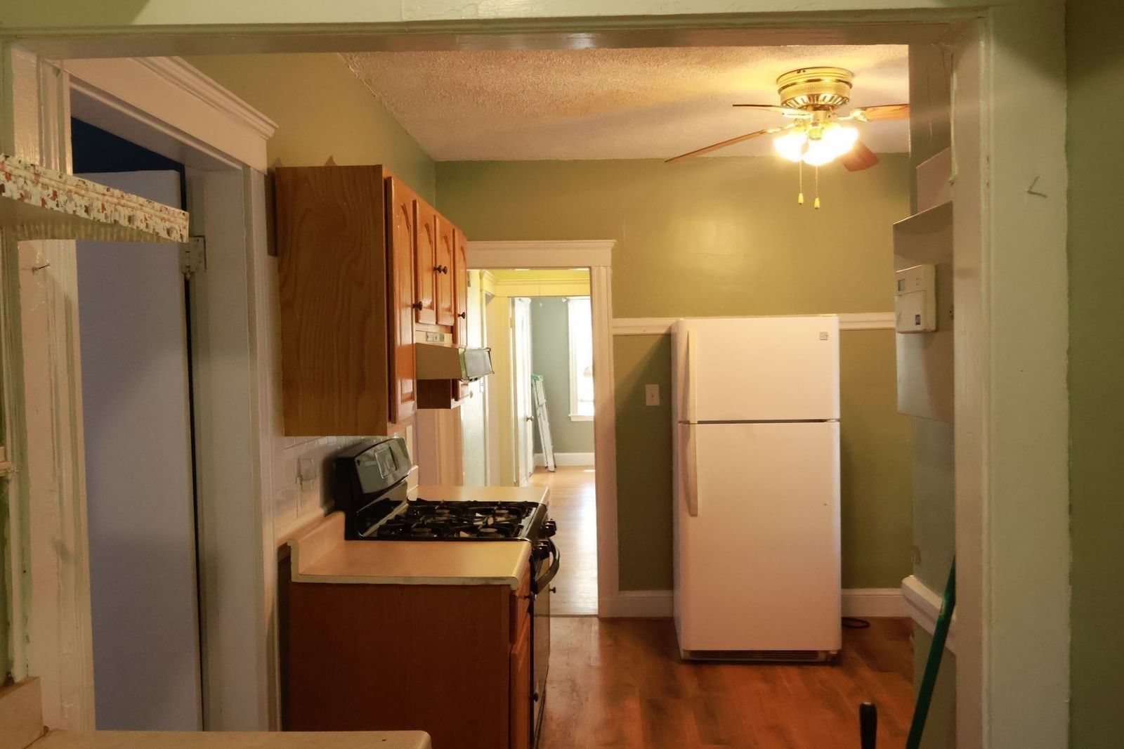 31-33 Stow Road Boston — Photo 6 of 28