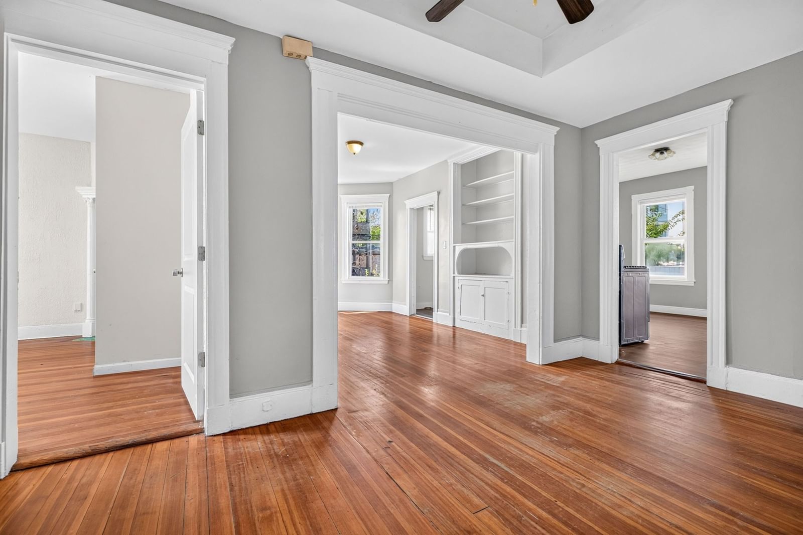 569 Norfolk St Boston — Photo 7 of 24