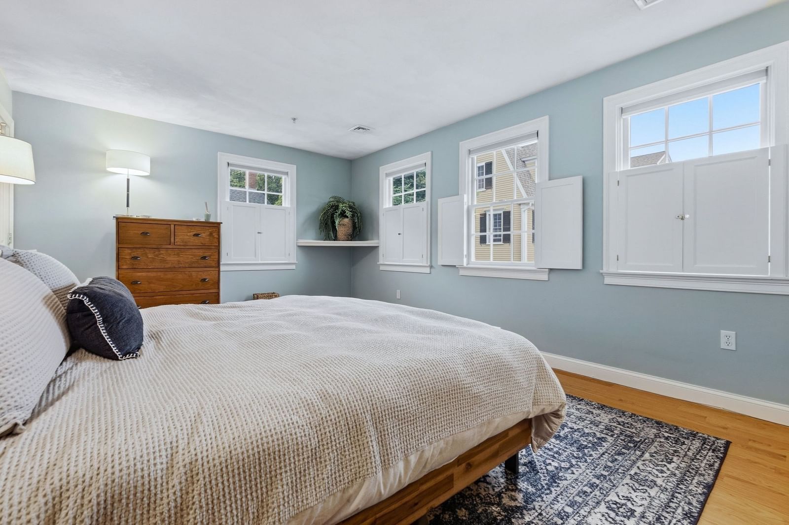 16 Ship St #16 Newburyport — Photo 18 of 40