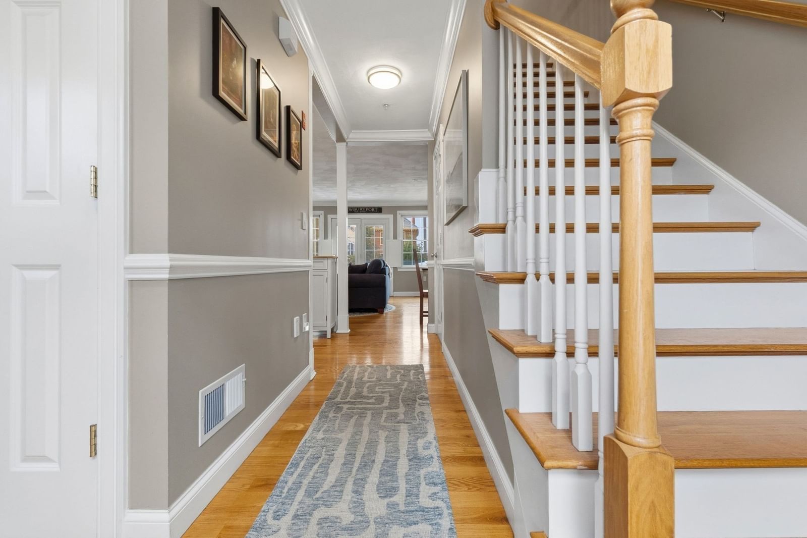 16 Ship St #16 Newburyport — Photo 2 of 40