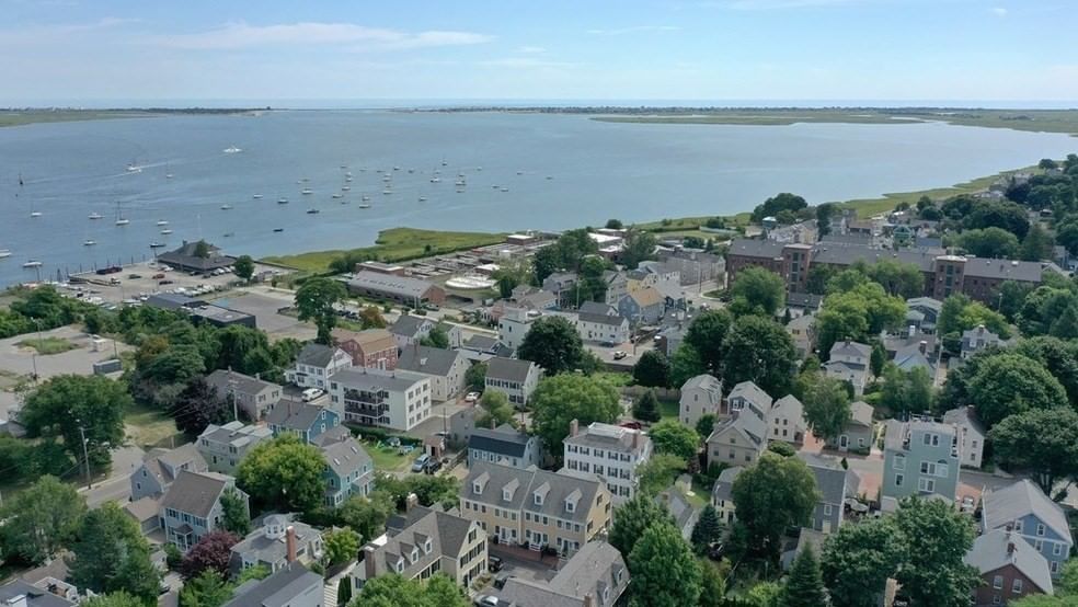 16 Ship St #16 Newburyport — Photo 36 of 40